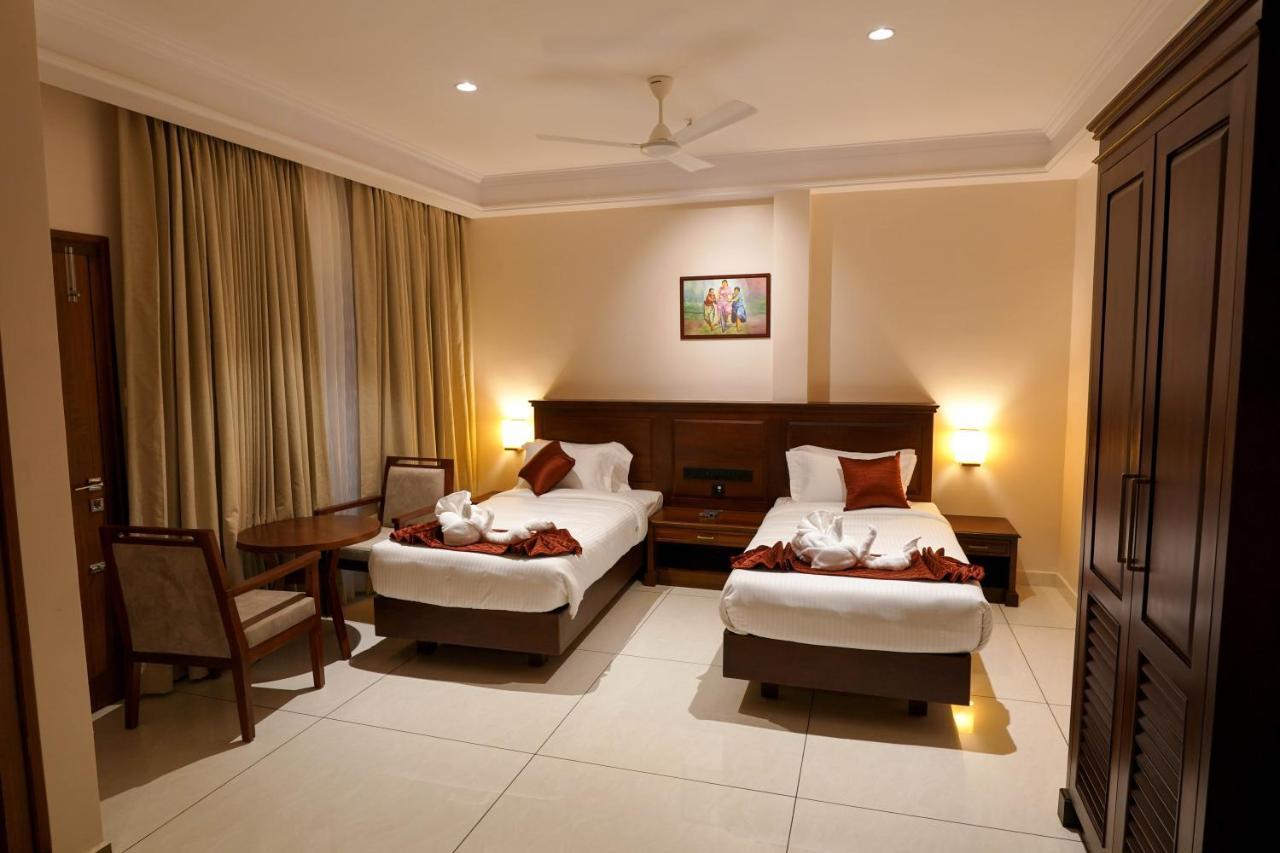 Hotel Heritage Plaza Kottayam Exterior foto